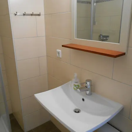 Piratin * Schönhagen